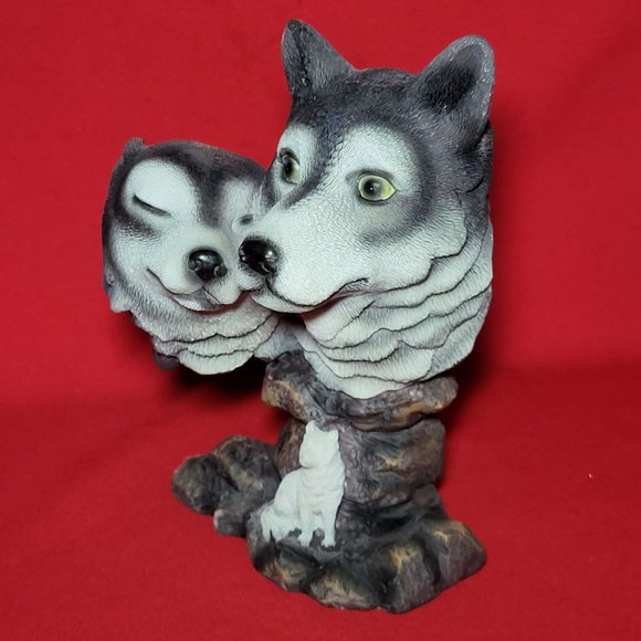 Sculpted 2 Grey Wolf Head Bust Engraved 3 Wolves Figurine Statue Figure - Picture 11 of 12